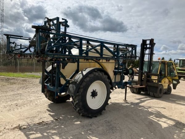 2009 MGM 3000 24M Sprayers â€” Machinery Depot Pro