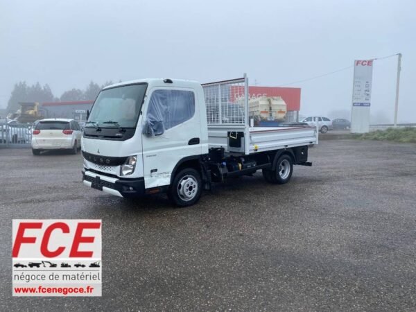 mitsubishi-canter-fuso-315-3-0ca6cd05f.jpg 2024 Mitsubishi CANTER Dropsidevans — Machinery Depot Pro