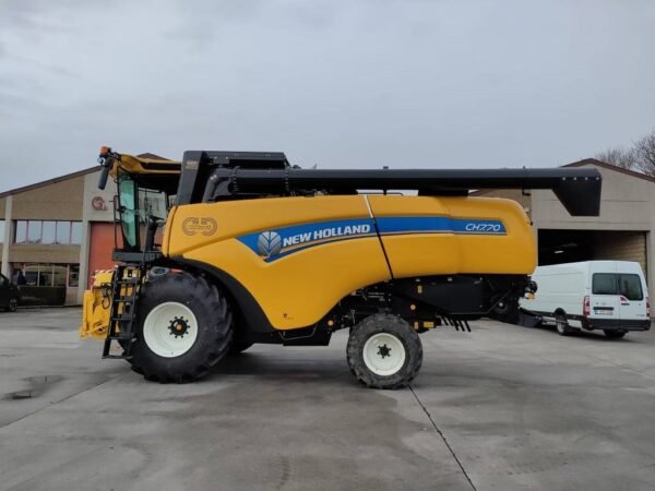 2022 New Holland CH7.70 Combine Harvesters — Machinery Depot Pro