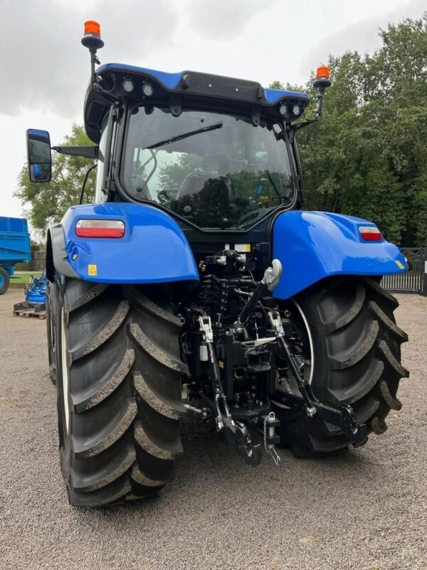 2025 New Holland T 6.160 Tractors — Machinery Depot Pro