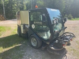 2014 Nilfisk CR 3500 Sweepers — Machinery Depot Pro