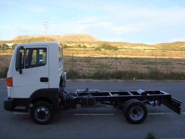 nissan-atleon-56-15-en-chasise36c6416-1.jpg 2011 Nissan ATLEON 56.15 EN Trucks — Machinery Depot Pro