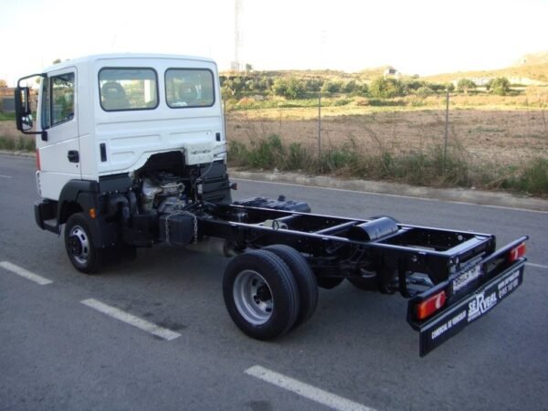 nissan-atleon-56-15-en-chasisf8ea7001.jpg 2011 Nissan ATLEON 56.15 EN Trucks — Machinery Depot Pro