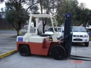 2000 Nissan F03A35U Material Handling â€” Machinery Depot Pro
