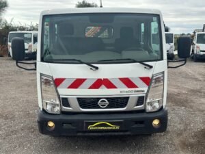 2016 Nissan NT 400 Dropsidevans — Machinery Depot Pro
