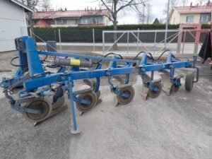 overum-ct-488hb52a0f1e.jpg Överum CT 488H Conventionalploughs — Machinery Depot Pro