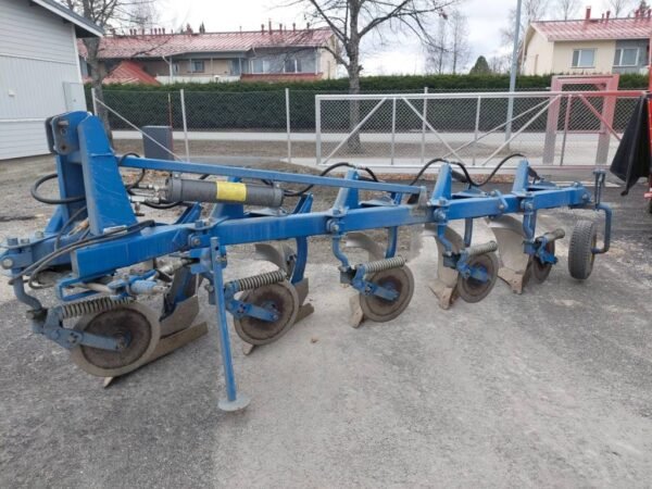 overum-ct-488hb52a0f1e.jpg Överum CT 488H Conventionalploughs — Machinery Depot Pro