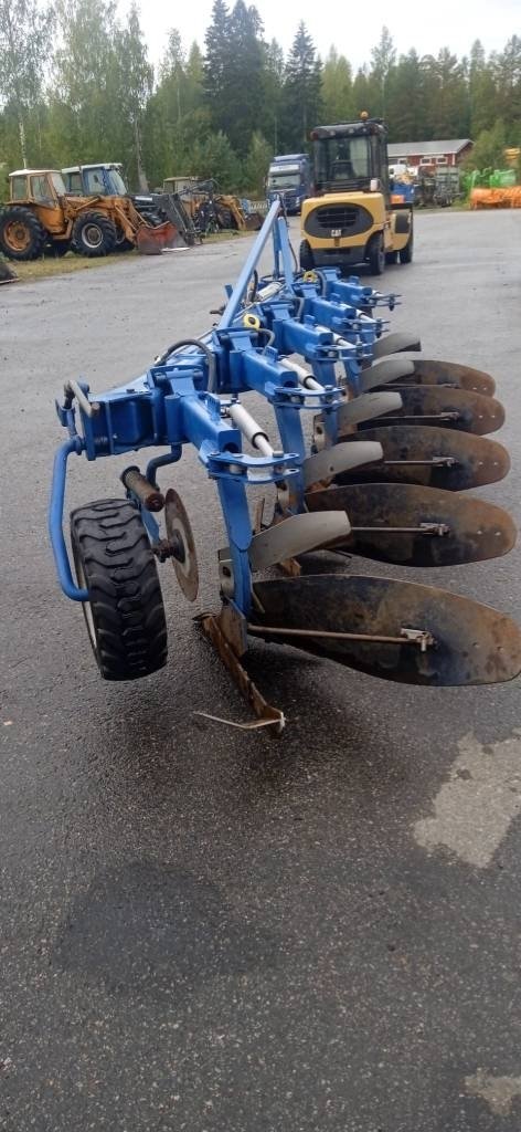 2012 Överum CT 5975 H Conventionalploughs â€” Machinery Depot Pro