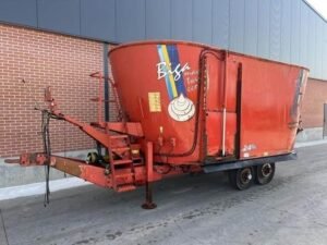 2000 Peecon 24m³ Mixerfeeders â€” Machinery Depot Pro