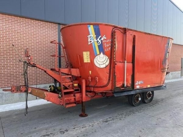 peecon-24m35000a578-1.jpg 2000 Peecon 24m³ Mixerfeeders — Machinery Depot Pro