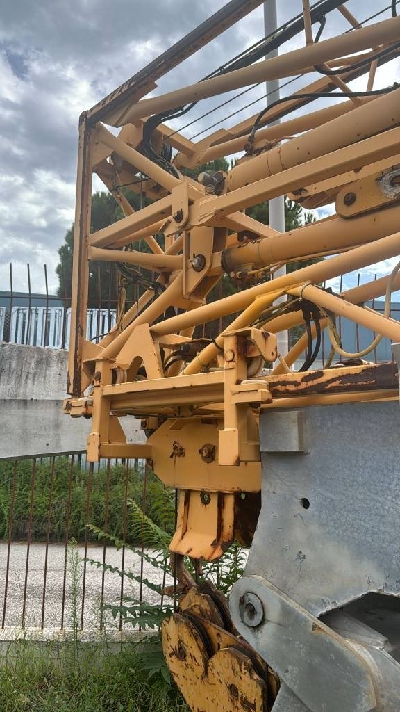 2006 Potain HD 40 A Self Erecting Cranes â€” Machinery Depot Pro