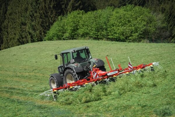 pottinger-hit-8-91-hovandare9a6a1165.jpg 2025 Pöttinger Hit 8.91 Rakes — Machinery Depot Pro