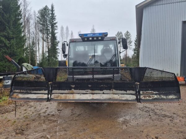 2006 Prinoth T4S Snowgroomers â€” Machinery Depot Pro