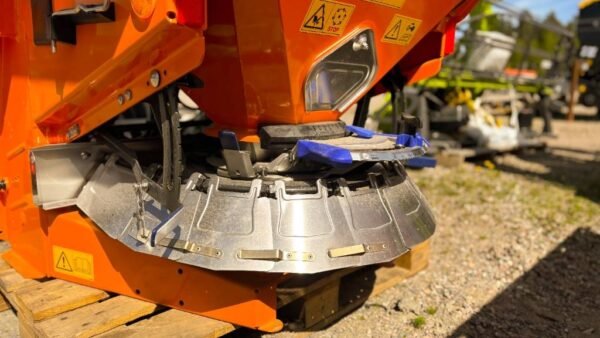 rauch-axeo-18-1q74099b0f.jpg 2024 Rauch Axeo 18.1Q Sandspreaders — Machinery Depot Pro