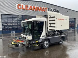 ravo-540-cd-euro-6-with-3-rdf42dad07-1.jpg 2017 Ravo 540 CD Sweeper Trucks — Machinery Depot Pro