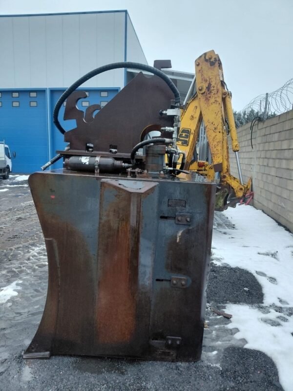 2012 Remu Ex180 Screeningbuckets â€” Machinery Depot Pro