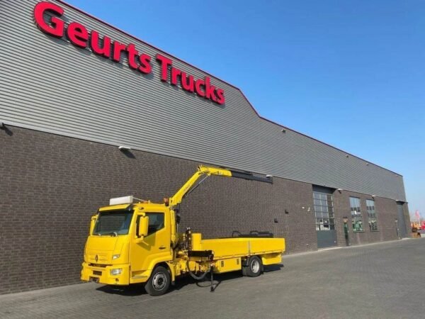 2015 Renault D7.5 180 4X2 + Trucks — Machinery Depot Pro