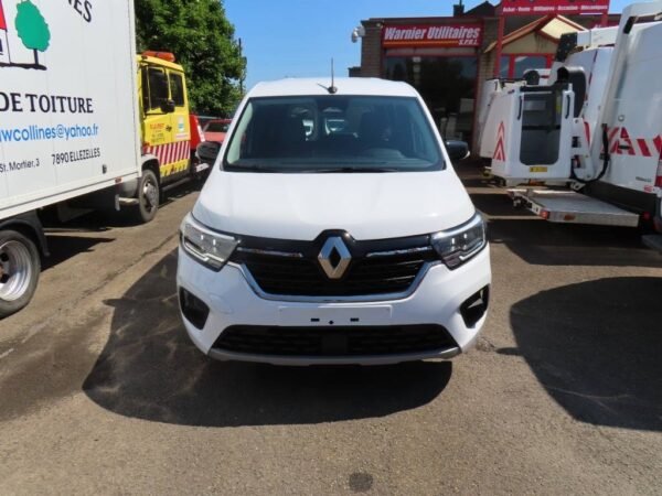 renault-kangoo1d287422.jpg 2023 Renault Kangoo Minibusses — Machinery Depot Pro