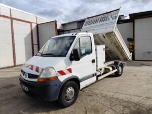 renault-master-120-dci749a42c3.jpg 2009 Renault Master 120 DCI Tipper Trucks — Machinery Depot Pro