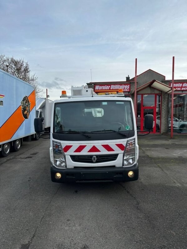 renault-maxity8a8c3541.jpg 2017 Renault Maxity Truck Platforms — Machinery Depot Pro