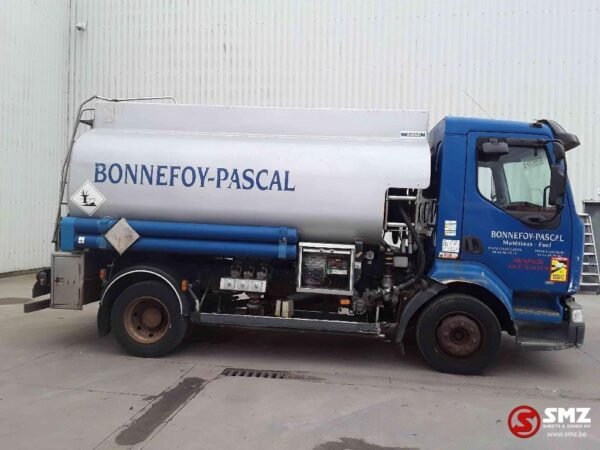 2000 Renault Midlum 210 8000L Trucks â€” Machinery Depot Pro