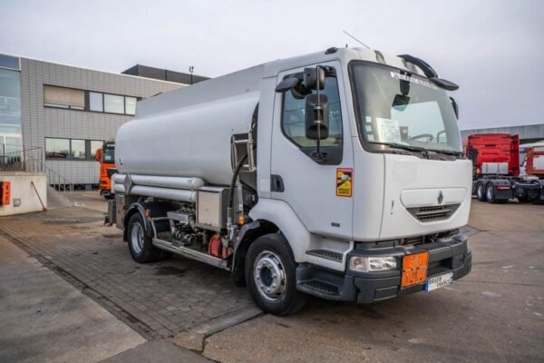 2000 Renault MIDLUM 220 +ALU 9.500L+4 Trucks â€” Machinery Depot Pro