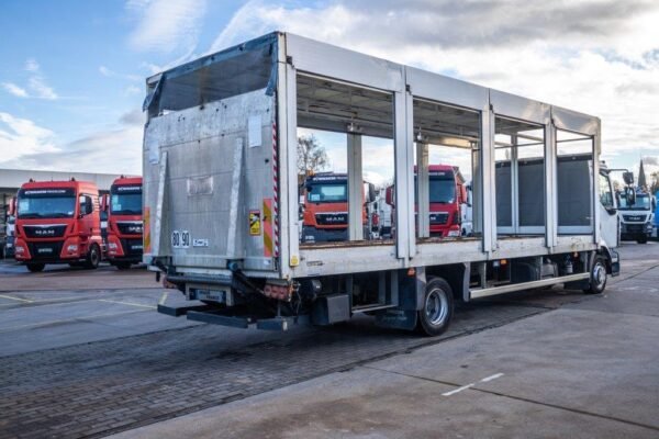 2012 Renault MIDLUM 240 DXI+E5+HAYON Trucks â€” Machinery Depot Pro