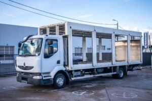 renault-midlum-240-12t-dxi-eb01178e0-1.jpg 2012 Renault MIDLUM 240 DXI+E5+HAYON Trucks — Machinery Depot Pro
