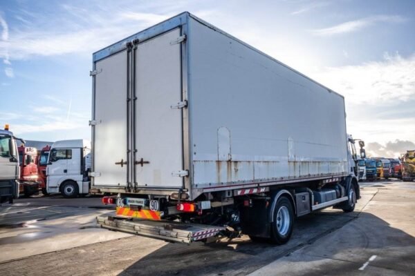 2013 Renault PREMIUM 340 DXI+E5 Trucks — Machinery Depot Pro