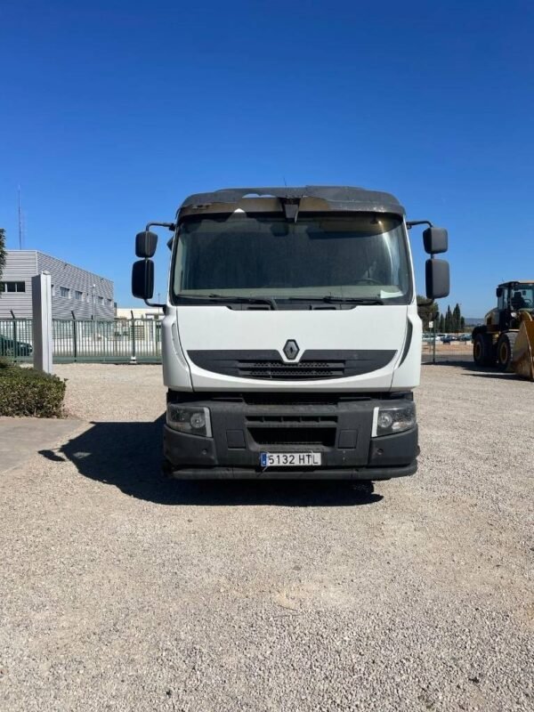 2013 Renault Premium Trucks — Machinery Depot Pro