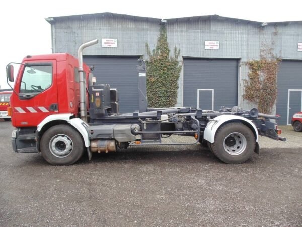 renault-premium-pozarniczy133b52eb.jpg 2003 Renault Premium Firetrucks — Machinery Depot Pro