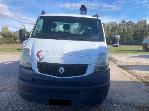 2004 Renault RENAULT Trucks â€” Machinery Depot Pro