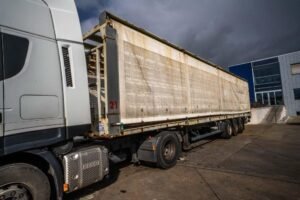 samro-s3382e140bff-1.jpg 2000 Samro S338 Semi Curtain Sider Trailers — Machinery Depot Pro