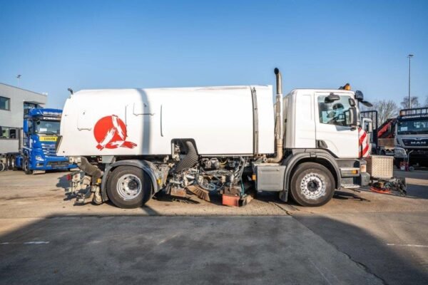 2008 Scania P280 - Sweeper Trucks — Machinery Depot Pro