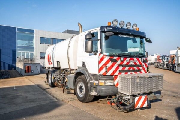 2008 Scania P280 - Sweeper Trucks — Machinery Depot Pro