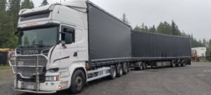 scania-r580-8x4-kapellilava-do06f4565b.jpg 2015 Scania R580 8x4 kapellilava+Dolly+kärry 76tn Trucks — Machinery Depot Pro