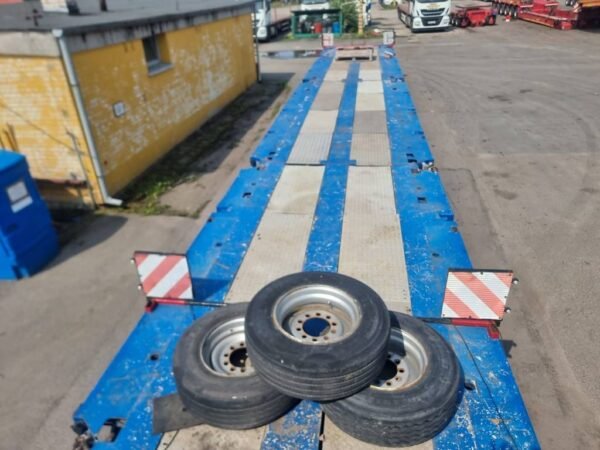 scheuerle-schwanenhalse246719b.jpg 2008 Scheuerle Schwanenhals Semiskiploadertrailers — Machinery Depot Pro