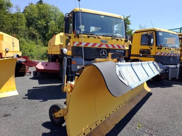 schmidt-cjs-914-super-1-balai1213e46b.jpg 2001 Schmidt CJS 914 Airportequipment — Machinery Depot Pro