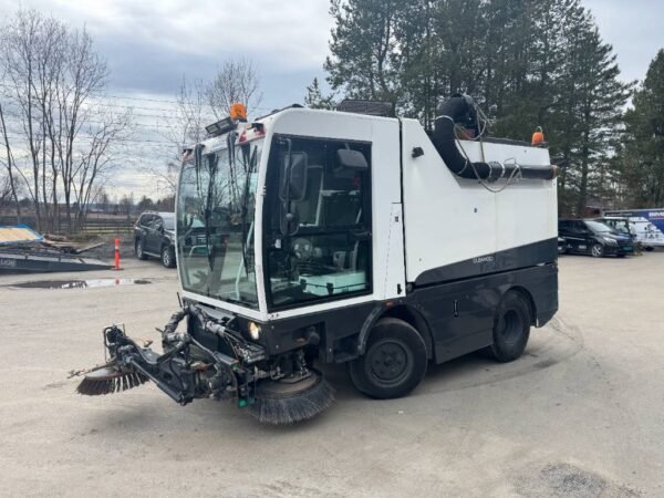 schmidt-cleango-50076fe0265.jpg 2012 Schmidt Cleango 500 Sweepers — Machinery Depot Pro