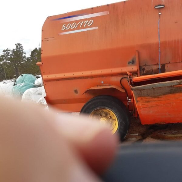 seko-500-17063a26fb8.jpg 2002 Seko 500/170 Foragewagons — Machinery Depot Pro