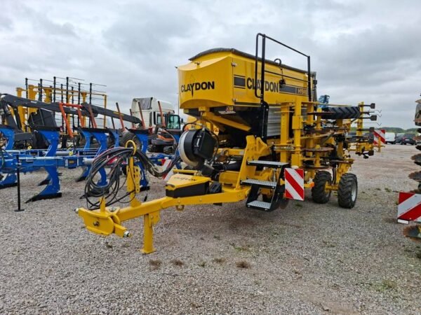siewnik-pasowy-claydon-trailed1be57459.jpg 2023 Siewnik Pasowy Sowingacc — Machinery Depot Pro