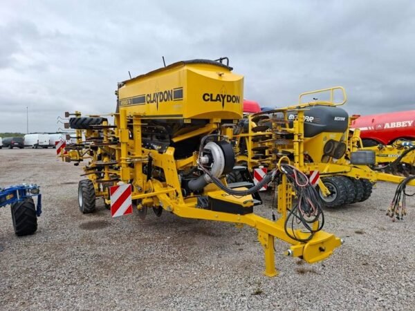 siewnik-pasowy-claydon-trailedcf99d0b8.jpg 2023 Siewnik Pasowy Sowingacc — Machinery Depot Pro