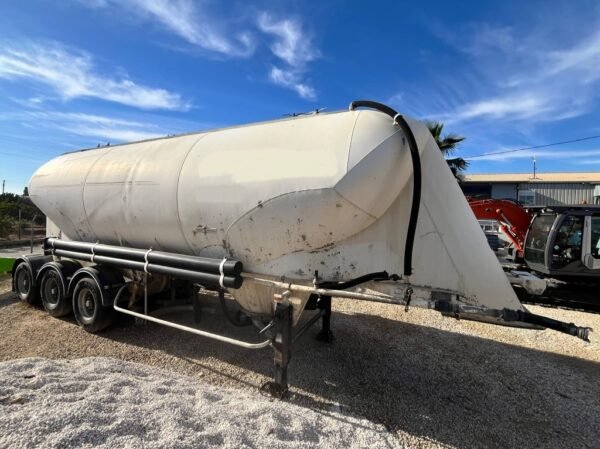 2003 Spitzer SF2439PI Semi Tank Trailers â€” Machinery Depot Pro