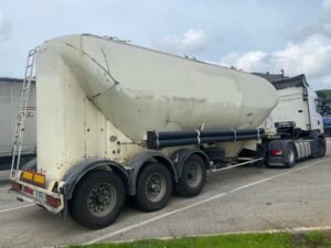 spitzer-sf2439piee8359eb.jpg 2001 Spitzer SF2439PI Semi Tank Trailers — Machinery Depot Pro