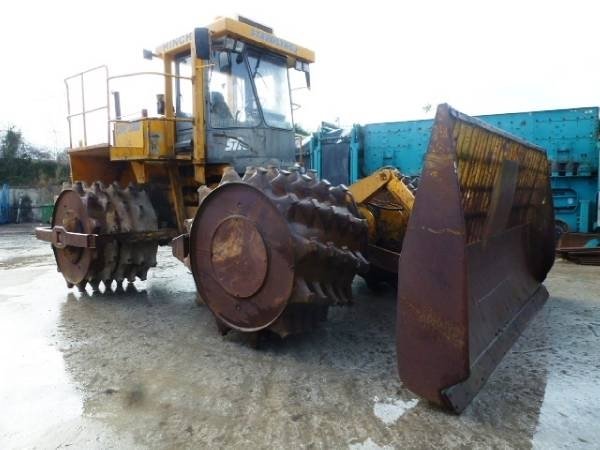 stavostroj-compactor-3000487917af.jpg 1998 Stavostroj COMPACTOR 3000 Drilling Rigs — Machinery Depot Pro