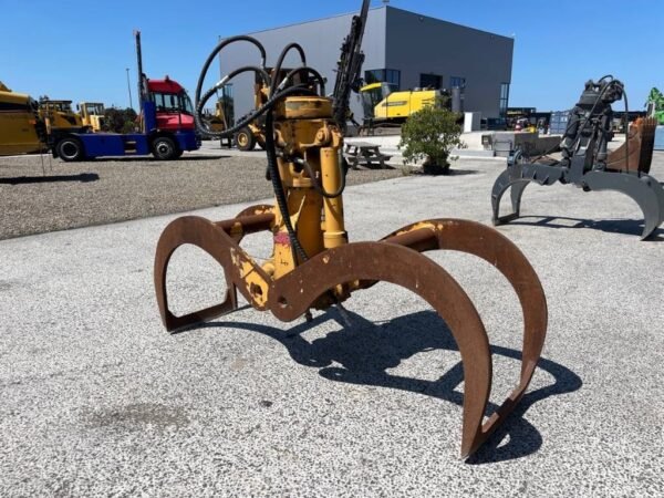 timberjack-wood-clamp-houtklem55ef8186.jpg Timberjack Wood Forestry Grapples — Machinery Depot Pro