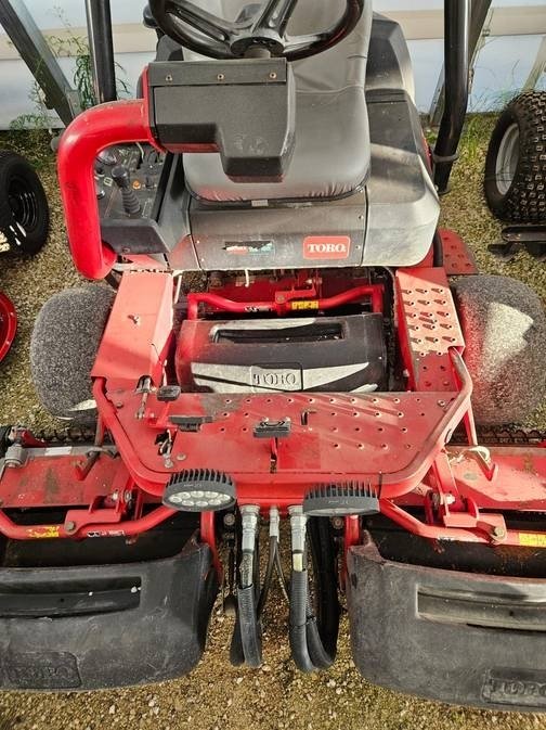 toro-greensmaster-3250-d-2-whe5413a65e.jpg 2002 Toro Greensmaster 3250-D 2-Wheel Greensmowers — Machinery Depot Pro