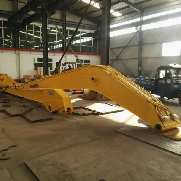 Komatsu BOOMERANG FH450 Komatsu BOOMERANG FH450
