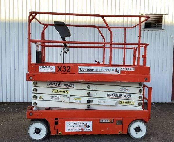 2010 UpRight X32 Scissor Lifts â€” Machinery Depot Pro