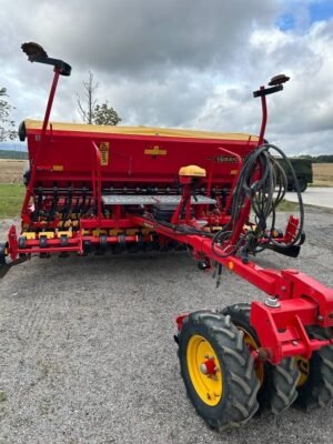 vaderstad-rapid400c4b7a6bc8.jpg 2015 Väderstad Rapid400C Agricombinationdrills — Machinery Depot Pro